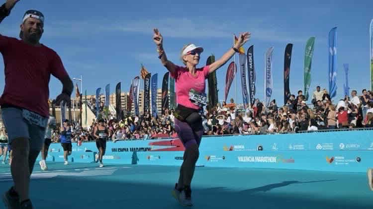 Entrena con Montse y sus amigas🏼